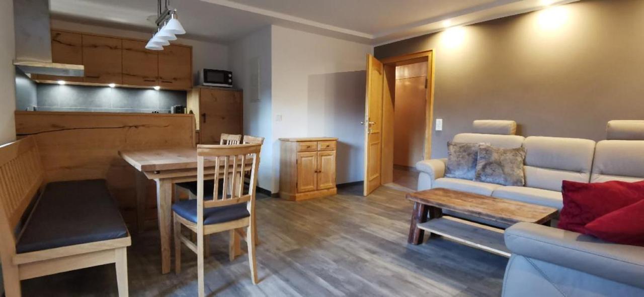 Pension Landhaus Riedelstein 드라흐젤스리에트 외부 사진